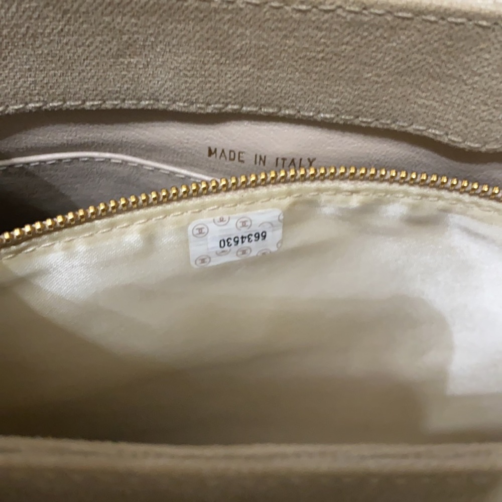 CHANEL Kelly Cc Medium Quilted Flap Turnlo Beige - Gold Canvas Shoulder … - Picture 14 of 14